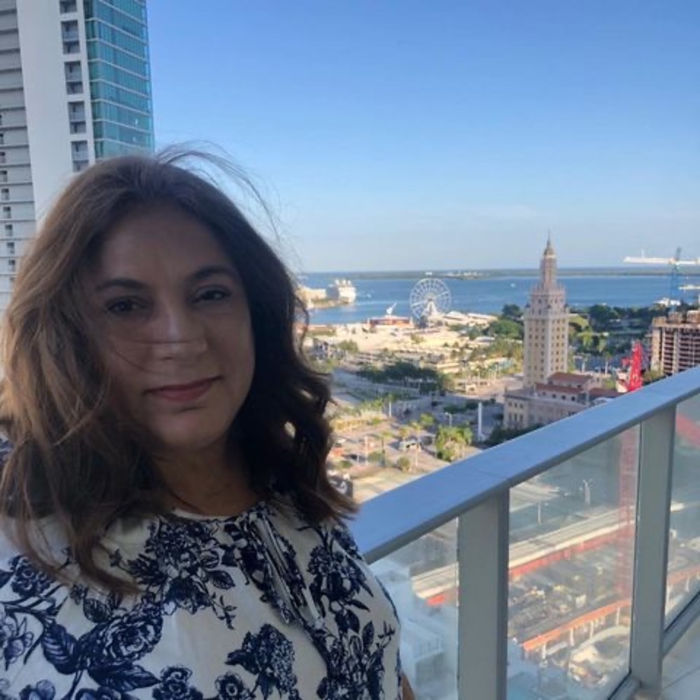 Meet your Posher, Ivette